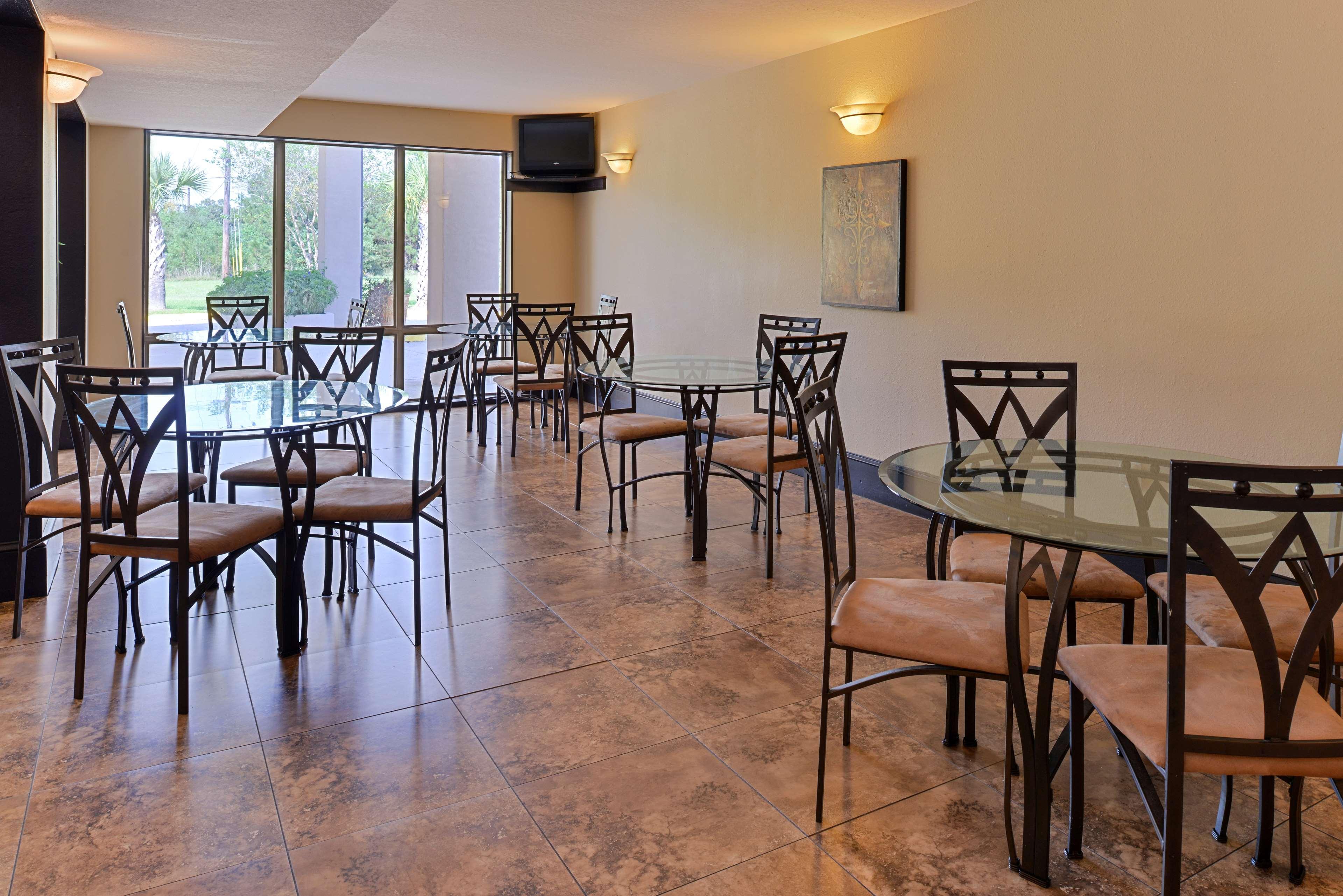 Vila Galé Eco Resort do Cabo - All Inclusive Cabo de Santo Agostinho Exterior foto The dining room at the hotel